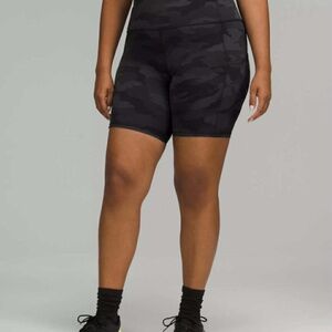 Lululemon Fast and Free High-Rise in Camo Deep Coal Multi - Size 6